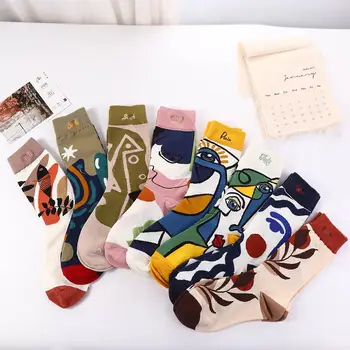 Personality прилив чорапи мода ins тенденция графити спортни двойка чорапи в тръбата писмо бродерия памучни чорапи