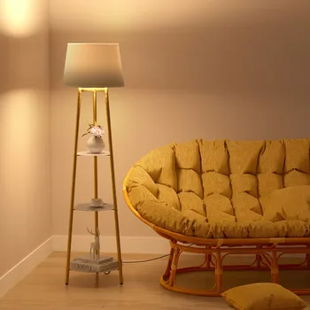 средата на века Led подова лампа с 3-слойни рафтове за показване на статив Стоящ ъгъл на подовата лампа Акцентна светлина за спалня хол